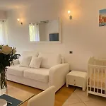Azur Central Flat